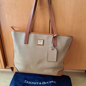 Dooney & Bourke Tote Bag
